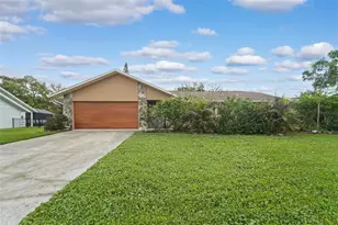2007 Golf View Dr, Dunedin, FL 34698 - Photo 1
