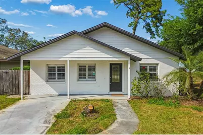 1105 E Oakwood Street, Tarpon Springs, FL 34689 - Photo 1