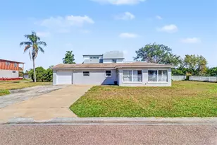8751 Orient Way NE, Saint Petersburg, FL 33702 - Photo 1