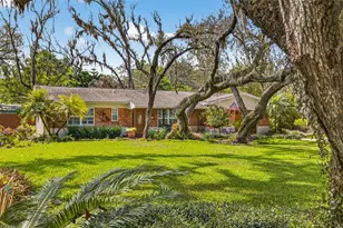 212 S Lockmoor Ave, Temple Terrace, FL 33617 - Photo 1