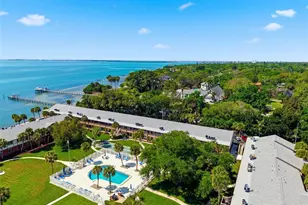 650 Pinellas Point Dr S, Saint Petersburg, FL 33705 - Photo 1