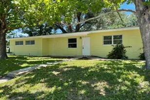 4894 31st St N, Saint Petersburg, FL 33714 - Photo 1