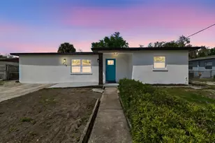 430 Pevetty Dr, Plant City, FL 33563 - Photo 1