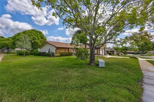1735 Aberdeen Ct, Palm Harbor, FL 34684 - Photo 1
