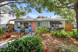3021 10th St N, Saint Petersburg, FL 33704 - Photo 1