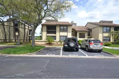 284 Woodlake Wynde, Oldsmar, FL 34677 - Photo 1