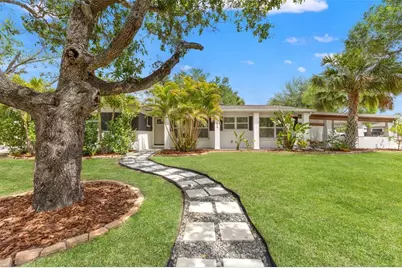4610 S Shamrock Road, Tampa, FL 33611 - Photo 1