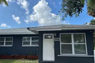 422 15th Ave S, Saint Petersburg, FL 33701 - Photo 1