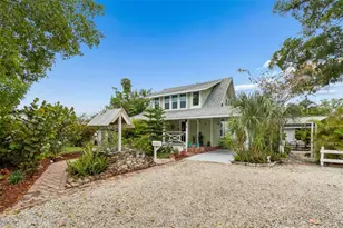 646 80th Ave N, Saint Petersburg, FL 33702 - Photo 1