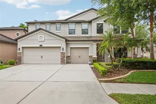 210 Dakota Hill Dr, Seffner, FL 33584 - Photo 1