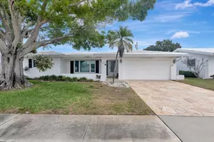 10153 44th St N, Pinellas Park, FL 33782 - Photo 1