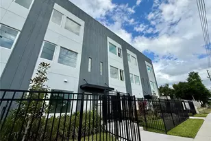 857 6th Ave S, Saint Petersburg, FL 33701 - Photo 1
