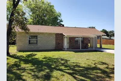 37646 Hendley Avenue, Dade City, FL 33525 - Photo 1