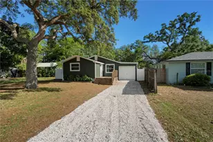 1273 Sedeeva Circle N, Clearwater, FL 33755 - Photo 1