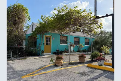 7300 Central Avenue, Saint Petersburg, FL 33707 - Photo 1