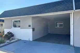 156 Portree Dr, Dunedin, FL 34698 - Photo 1
