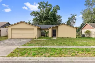 17635 Meadowbridge Dr, Lutz, FL 33549 - Photo 1