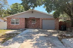 2658 61st Ave N, Saint Petersburg, FL 33714 - Photo 1