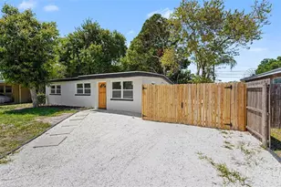 9482 Crestview St, Seminole, FL 33772 - Photo 1