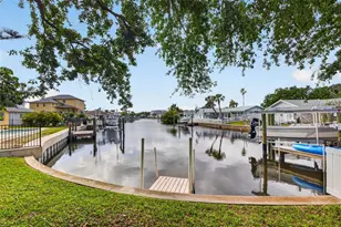 5200 14th St NE, Saint Petersburg, FL 33703 - Photo 1