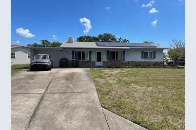 5833 McKee Lake Drive N, Saint Petersburg, FL 33709 - Photo 1