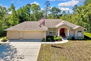 28 Poppy St, Homosassa, FL 34446 - Photo 1