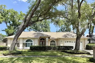 6326 N Queensway Dr, Temple Terrace, FL 33617 - Photo 1