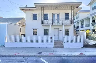 664 Mandalay Ave, Clearwater Beach, FL 33767 - Photo 1