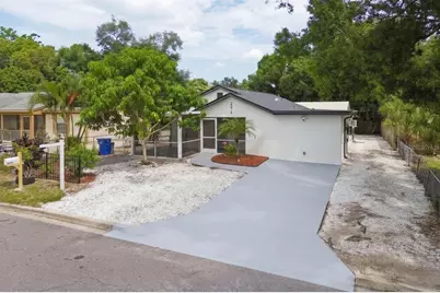 2216 12th Avenue W, Bradenton, FL 34205 - Photo 1