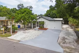 2216 12th Ave W, Bradenton, FL 34205 - Photo 1