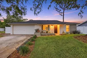 12021 107th Ct, Largo, FL 33778 - Photo 1