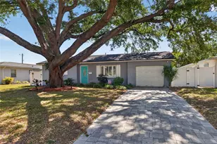 3121 30th St N, Saint Petersburg, FL 33713 - Photo 1