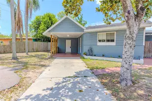 10904 N 15th St, Tampa, FL 33612 - Photo 1