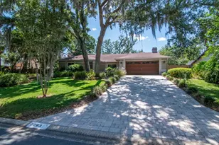 2763 Buckhorn Oaks Dr, Valrico, FL 33594 - Photo 1