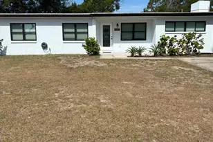 8704 N Renfrew Pl, Tampa, FL 33604 - Photo 1
