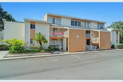 592 100th Avenue N #202, Saint Petersburg, FL 33702 - Photo 1