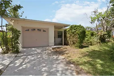 5013 Oxford Avenue N, Saint Petersburg, FL 33710 - Photo 1