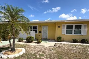 1005 Rickenbacker Dr, Sun City Center, FL 33573 - Photo 1
