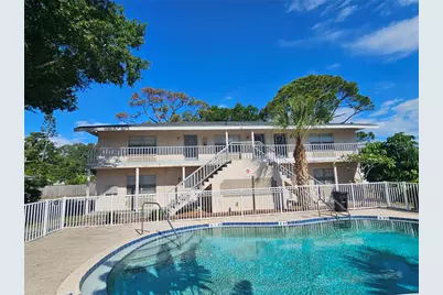 209 NW Jefferson Circle N #15, Saint Petersburg, FL 33702 - Photo 1