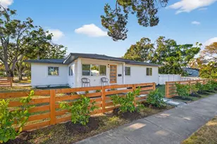 3008 Jackson St N, Saint Petersburg, FL 33704 - Photo 1