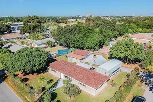 313 24th Ave E, Bradenton, FL 34208 - Photo 1