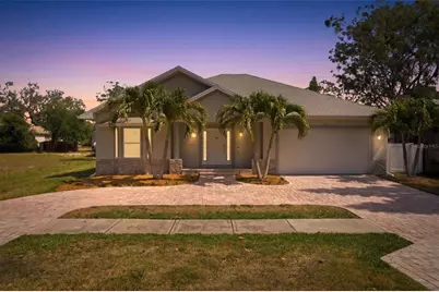 1016 Gulf Road, Tarpon Springs, FL 34689 - Photo 1