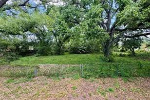 8715 N Temple Ave, Tampa, FL 33617 - Photo 1
