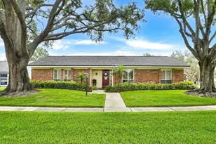 11816 Lipsey Rd, Tampa, FL 33618 - Photo 1