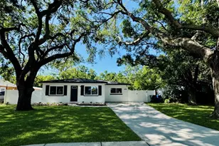740 16th Ave SW, Largo, FL 33770 - Photo 1