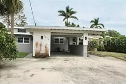1519 Delaware Avenue NE, Saint Petersburg, FL 33703 - Photo 1