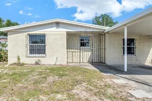 5609 Golden Dr, Tampa, FL 33634 - Photo 1