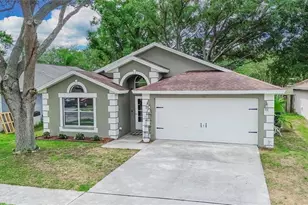 1809 Erin Brooke Dr, Valrico, FL 33594 - Photo 1