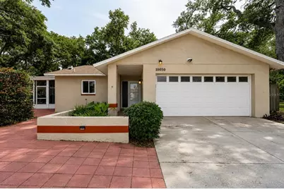 10050 62nd Avenue N, Saint Petersburg, FL 33708 - Photo 1