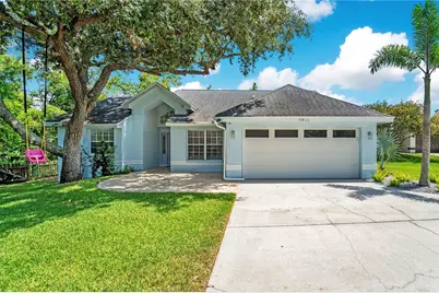 4811 Klosterman Oaks Boulevard, Palm Harbor, FL 34683 - Photo 1